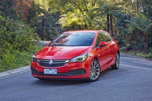 Holden Astra RSV 2016 года